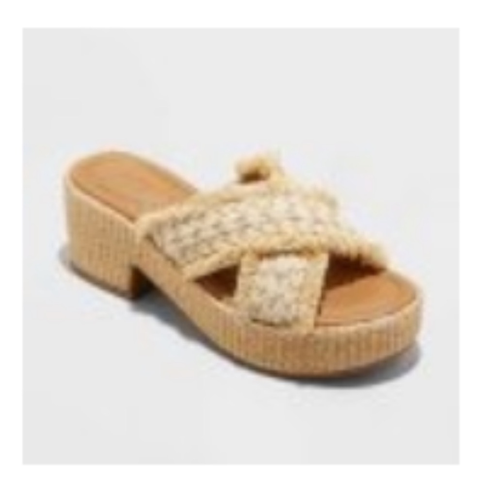 Universal Thread Cream Woven Platform Sandals